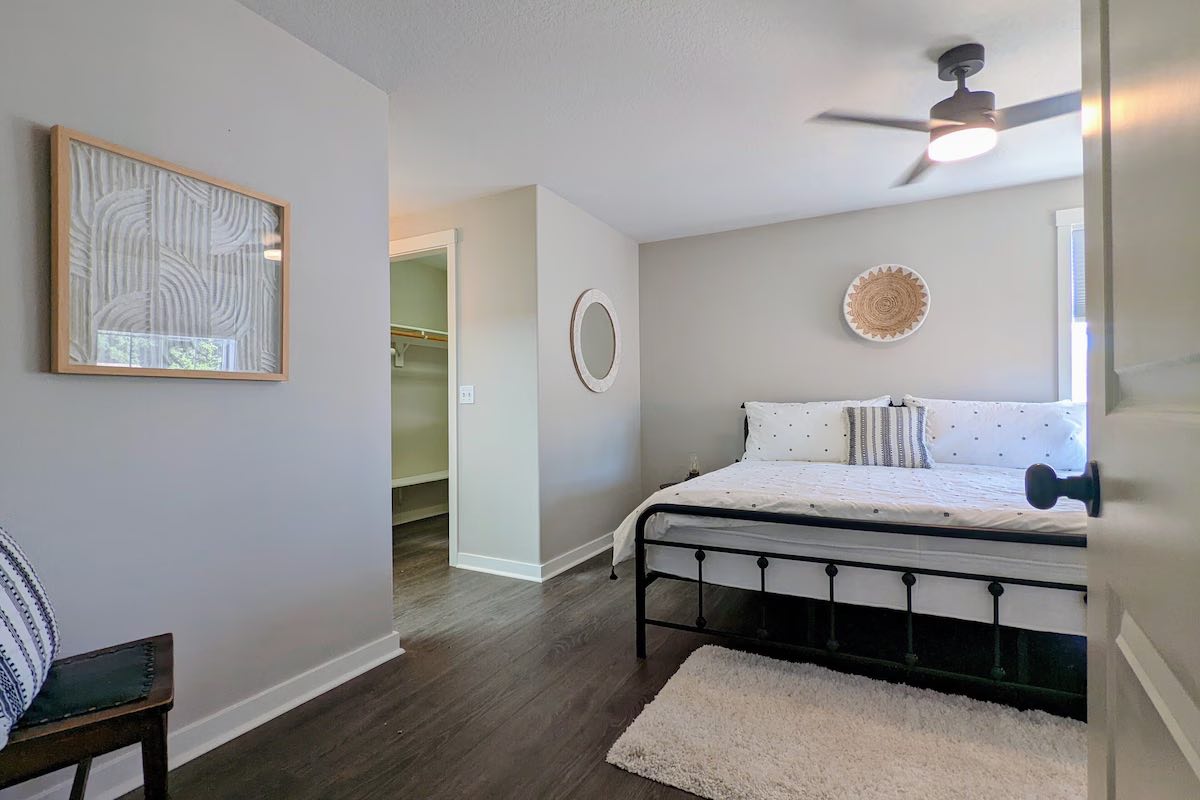 Arioso House bedroom sneak peak from room door.