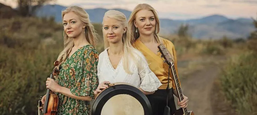 mobile-three-women.jpeg