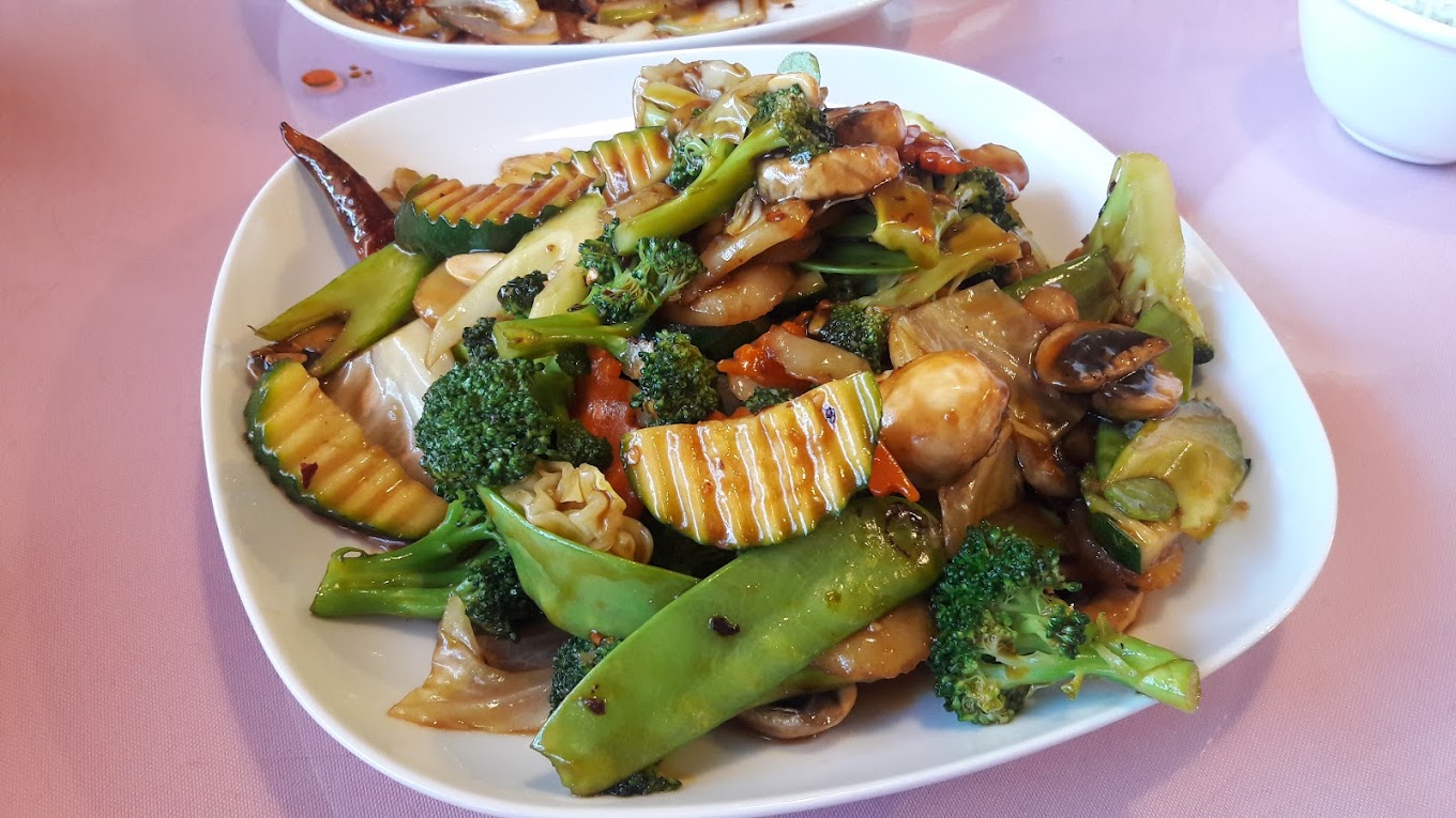 entree plate of stir fried vegetables