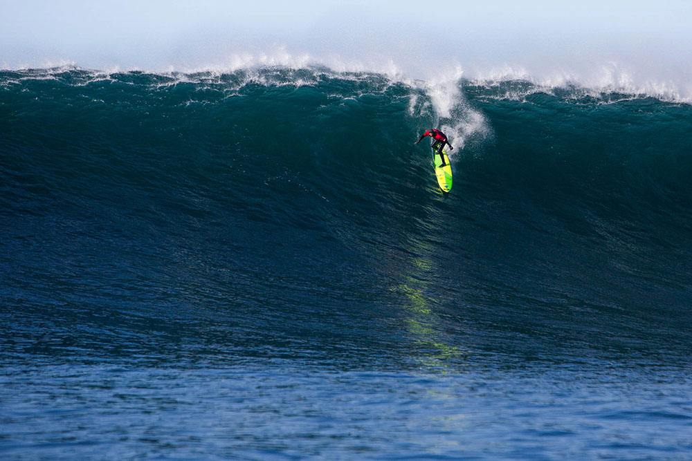 Surfing-Nelscott-Reef-1-credit-Jarett-Juarez.jpg