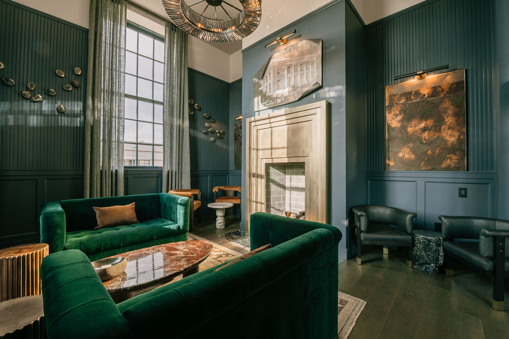 A parlor in the Westman Hotel in Bend, Oregon